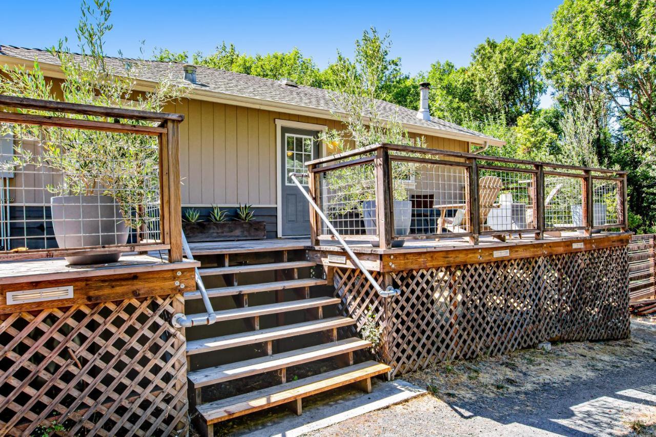 Orchard Near The River Escape Forestville Extérieur photo