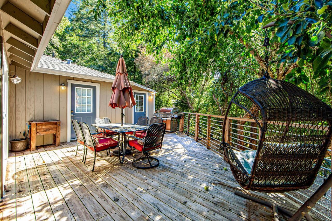 Orchard Near The River Escape Forestville Extérieur photo